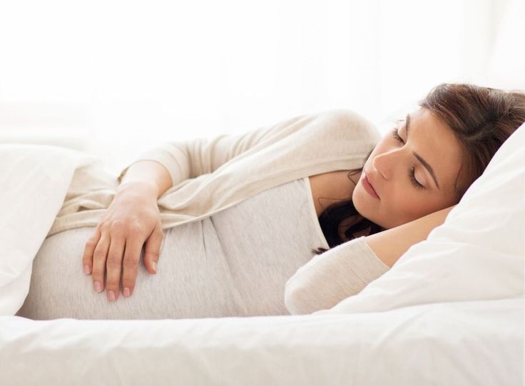 خوابیدن در سه ماه اول بارداری