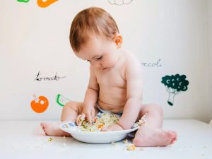 مناسب‌ترین برنامه غذای کودک 6 ماهه