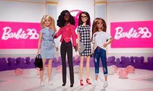 عروسک های باربی و دختران