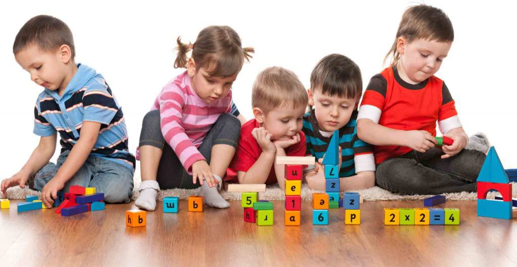 ارتباط با دیگران