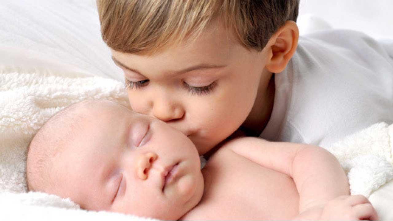 نگهداری از بچه