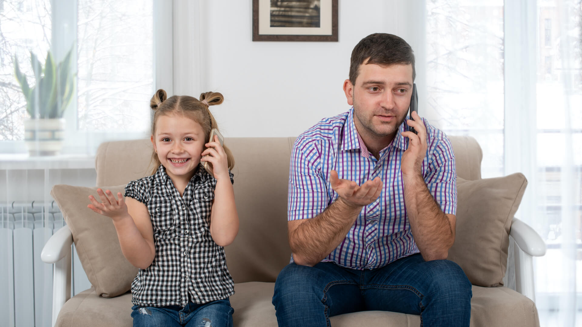کودکان همه چیز را از پدر و مادر و بزرگترها تقلید می کنند