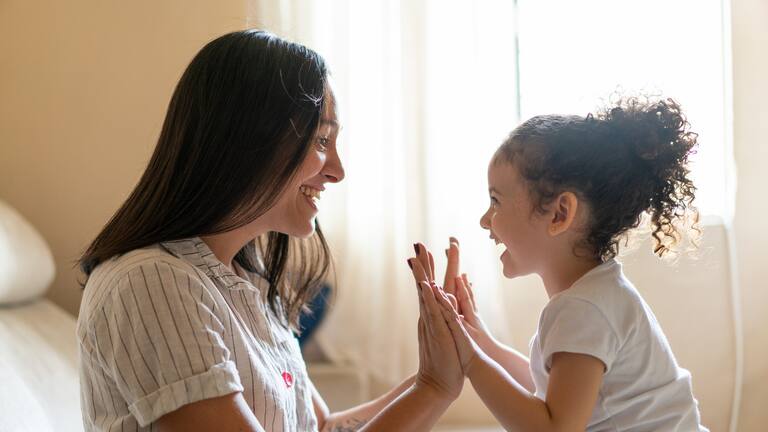 بهترین روش‌های تشویق و تحسین کردن کودکان +4 روش موثر