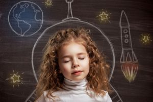 روانشناسی کودک با یافتن ویژگی‌ های ذاتی و کشف استعداد کودک