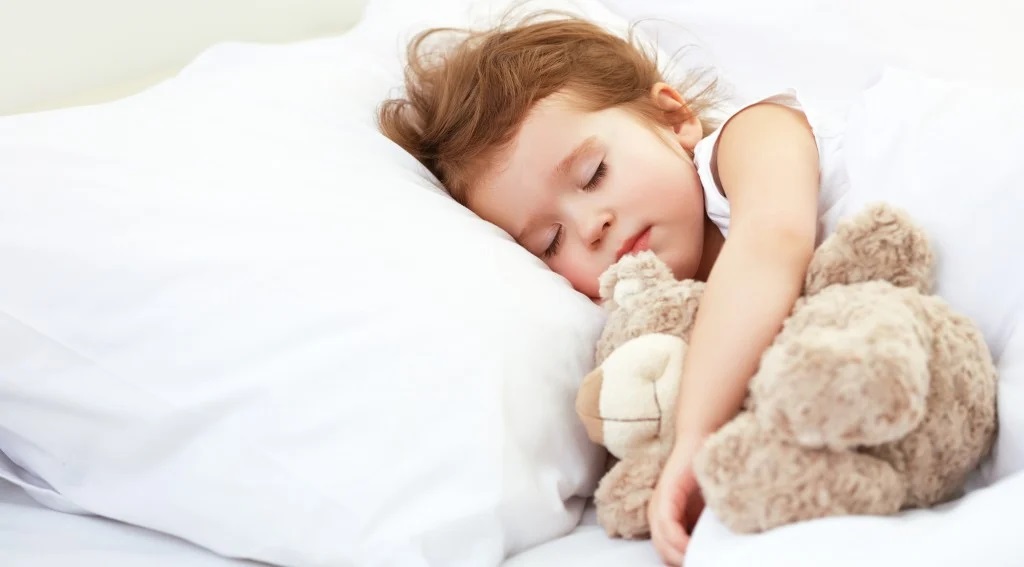 چرا بچه ها دوست دارند شب ها دیر بخوابند؟