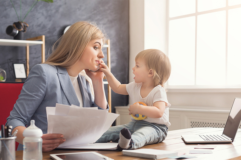 ۱۰ توصیه مهم به مادران شاغل نوزادان