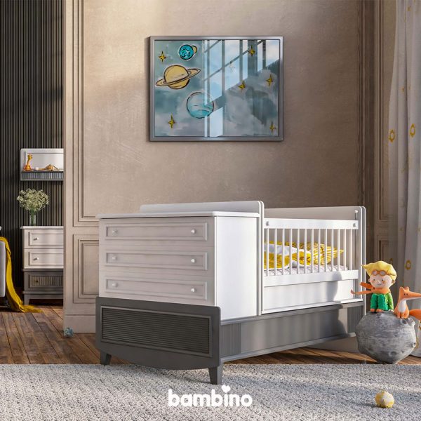 تخت نوزادی کلاسیک اسپرت دخترانه و پسرانه سفید طرح دار با گهواره و دراور