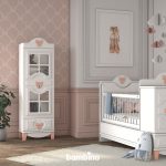 ویترین تک سفید با دستگیره رنگی بسیار شیک