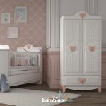 کمد دو درب سفید با دستگیره رنگی بسیار شیک